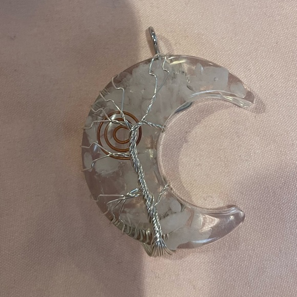 Jewelry - Yoga white rose Stone Crescent Moon Pendant Energy Reiki Healing Amulet new